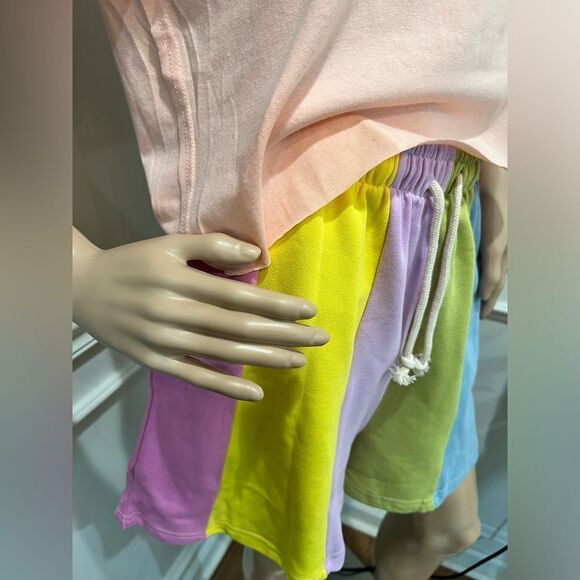 Nwot fun colorblock short set from MinaaMonroe - Picture 7 of 7